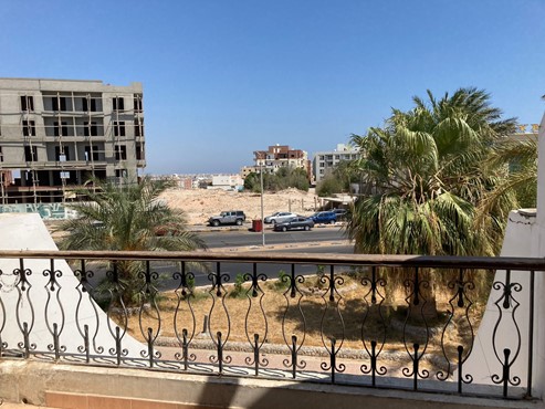 For Resale 2 BR Apartment in Hurghada Hills